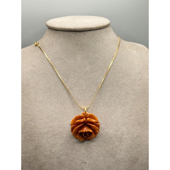 Carved Bakelite Rose Pendant Necklace Gold Tone Chain Vintage Jewelry Statement - Picture 6 of 7